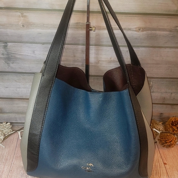 Coach Handbags - Coach bag